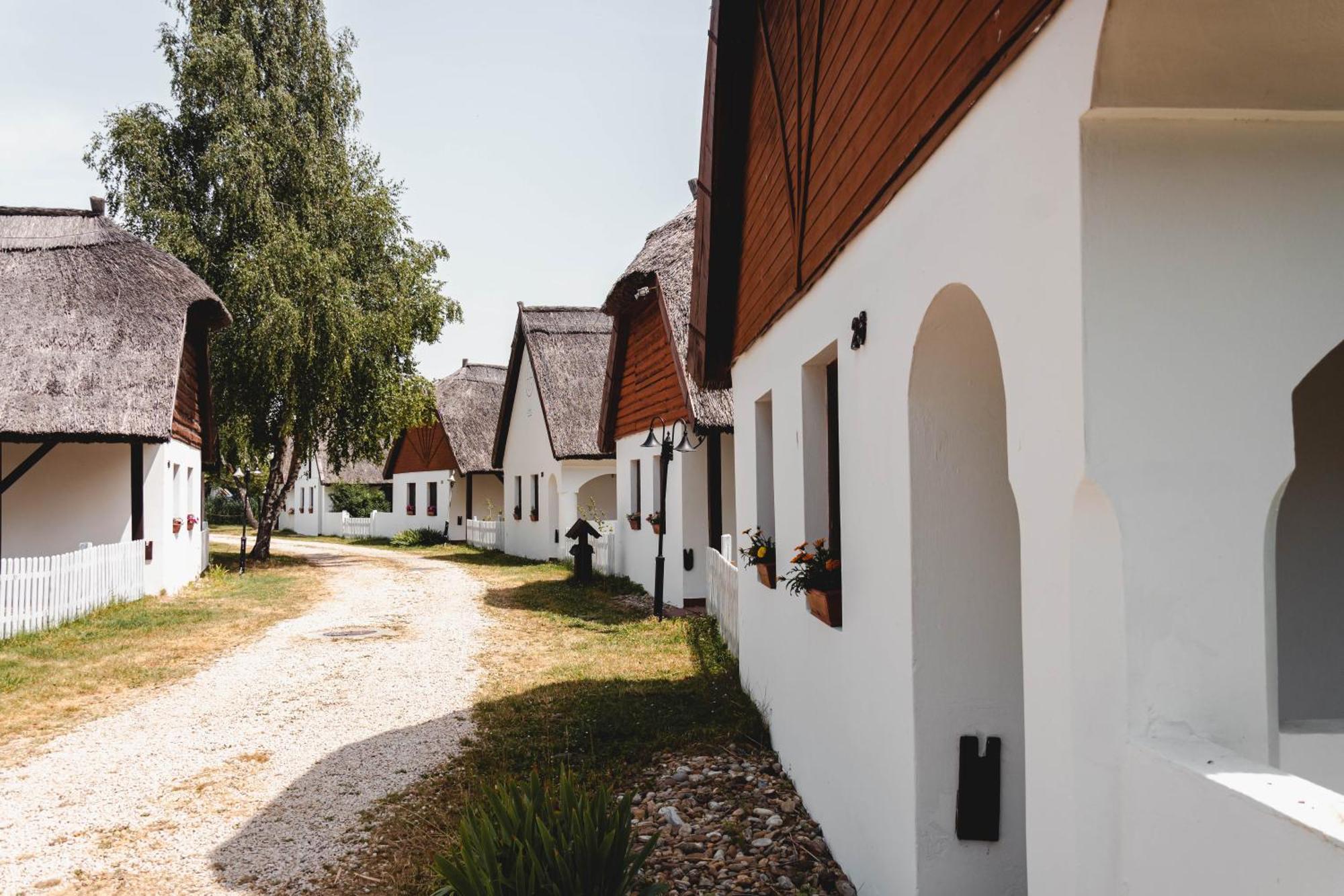Bohém Birtok és Csárda Hotel Zamárdi Exterior foto